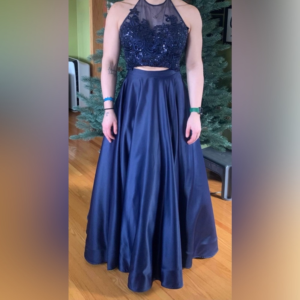 Elegant Navy Blue Women’s two piece grad dress
